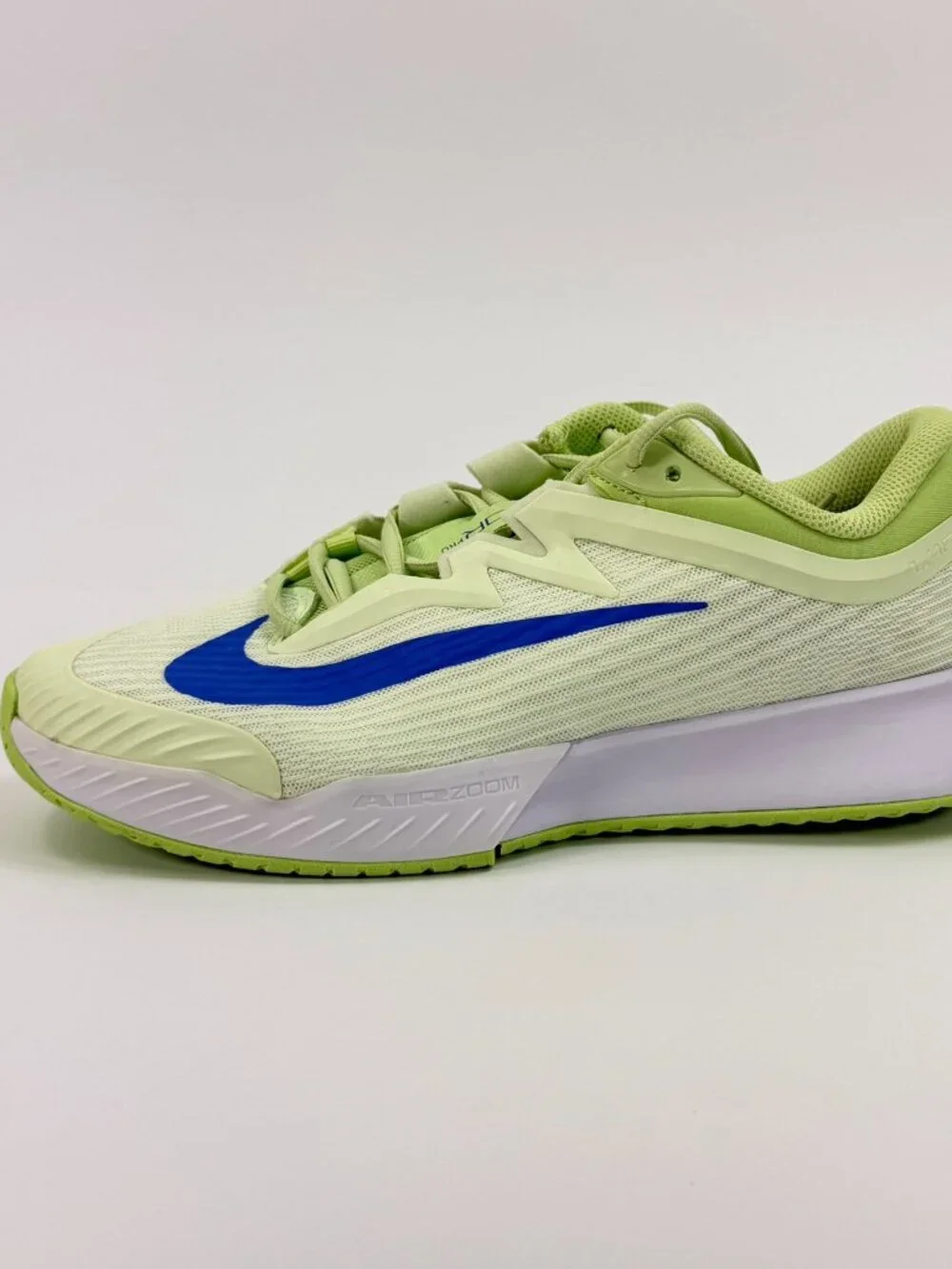 Nike Women's Vapor Pro 3 Hard Court Tennis 'Volt Tint' FZ2158-700 Multi Size